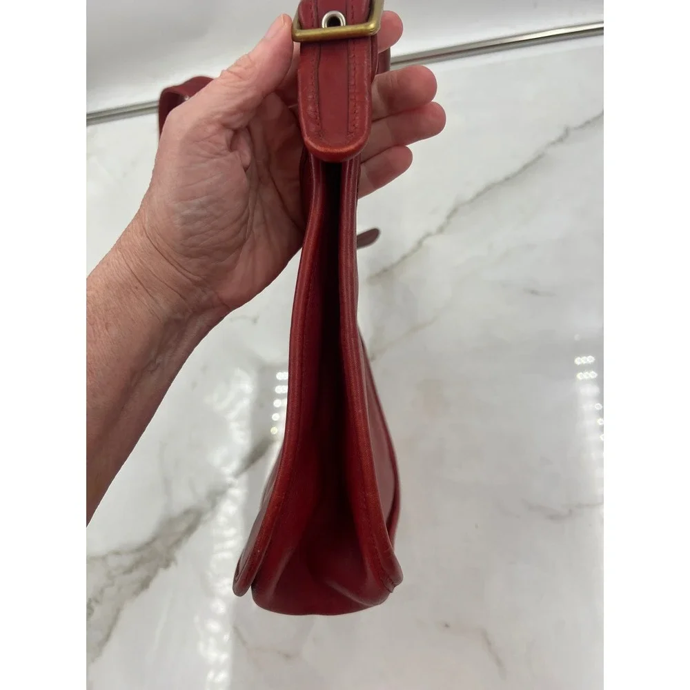 Vintage Coach 9950 Janice Legacy Shoulder Bag Red Leather